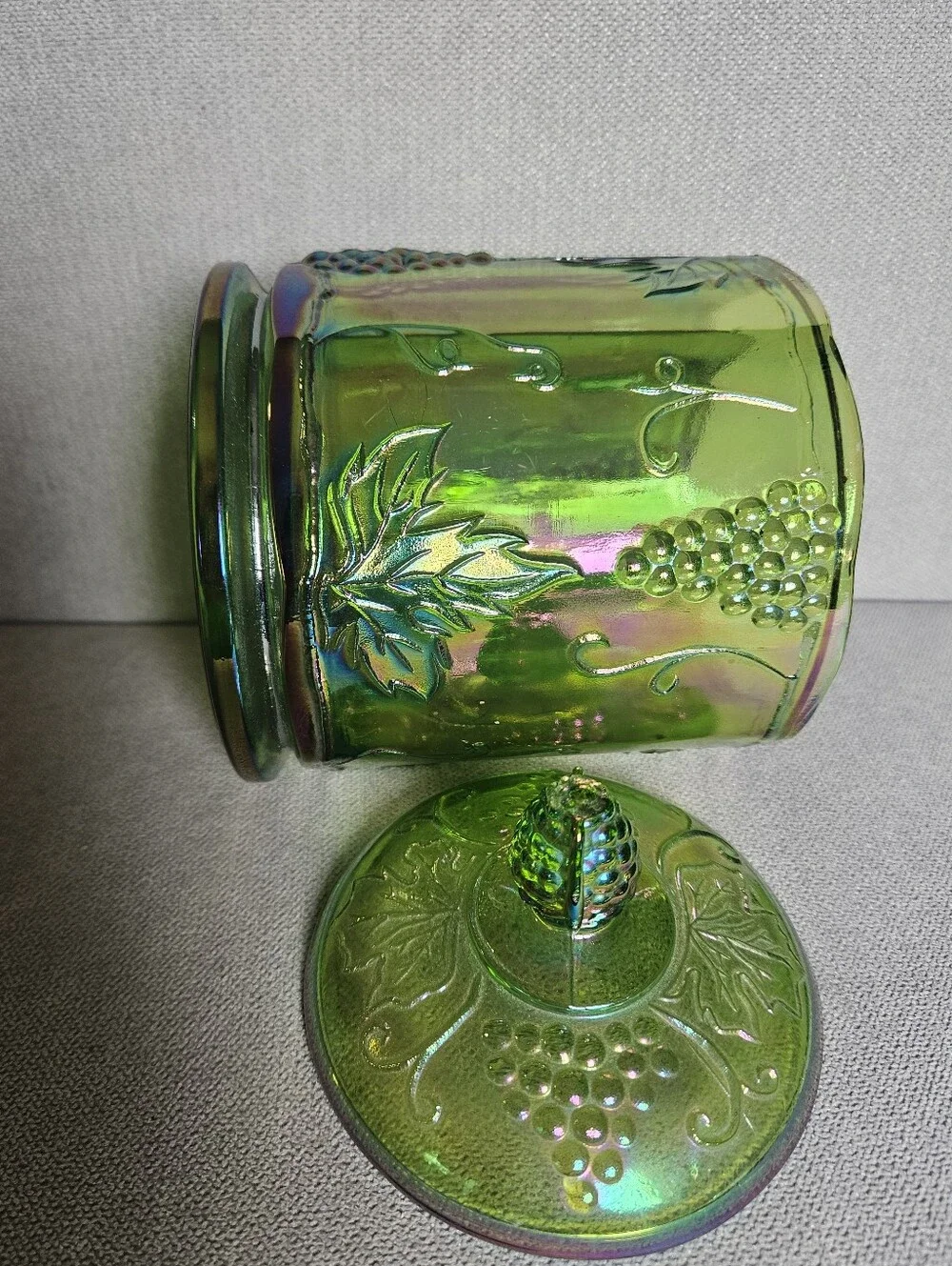 Vintaje Indiana Green Grape Harvest Carnival Glass Iridescent CanisterJar Lidded